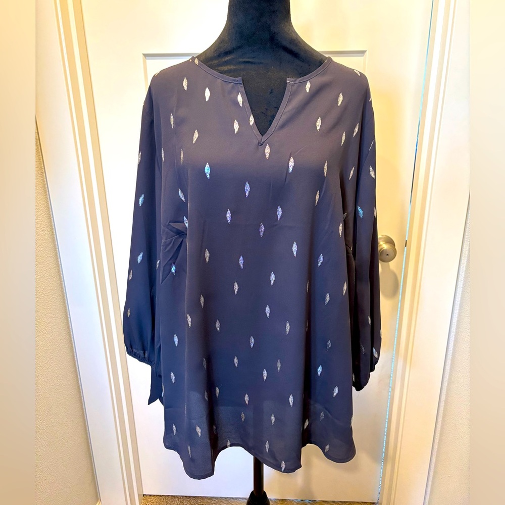 Papermoon gray blouse. Size 3X.